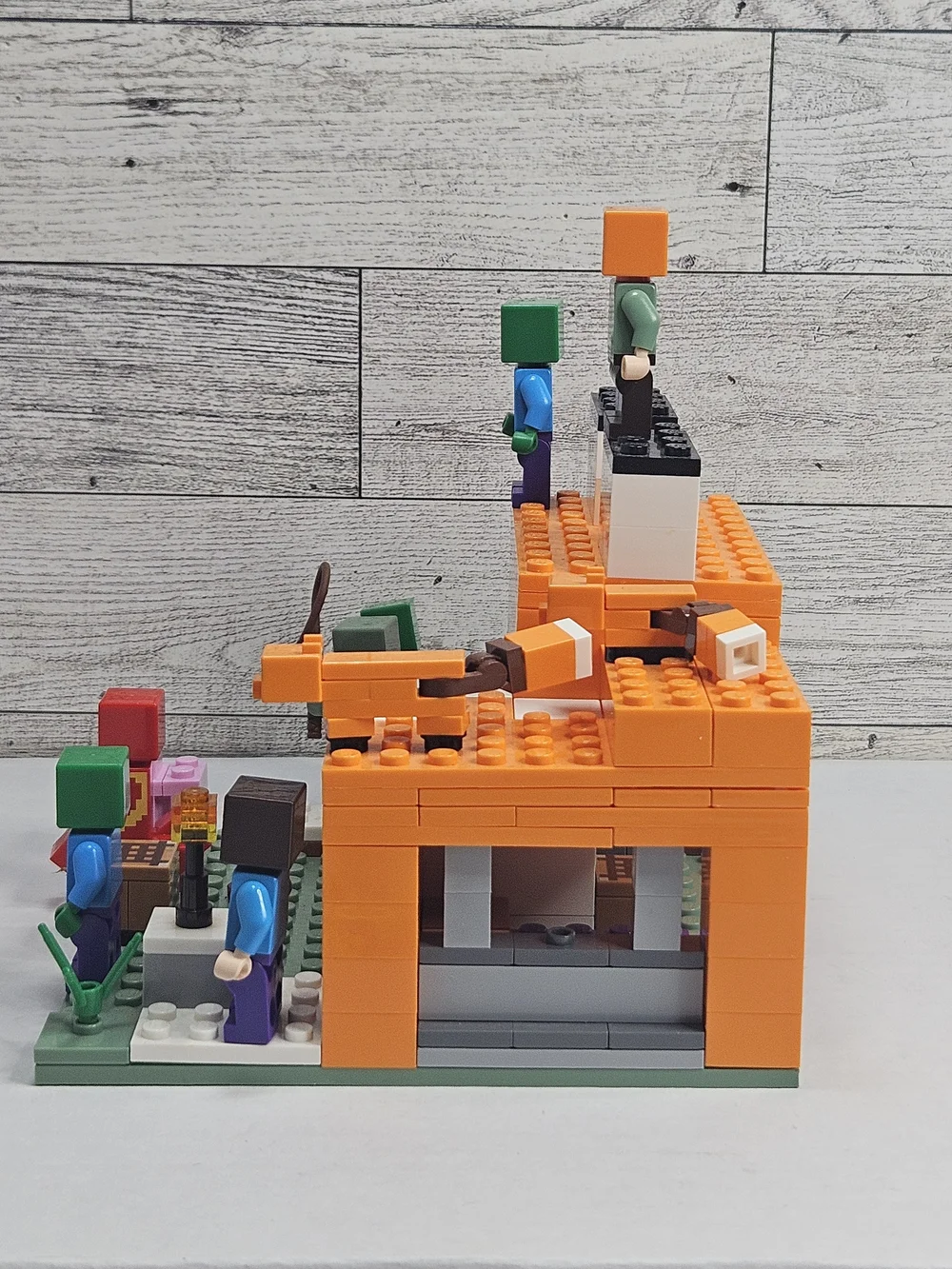 Minecraft LEGO Set with 11 Figures and Accessories